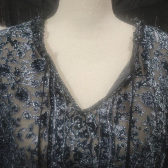 Dalia, size L, black and silver blouse. - Picture 2 of 4